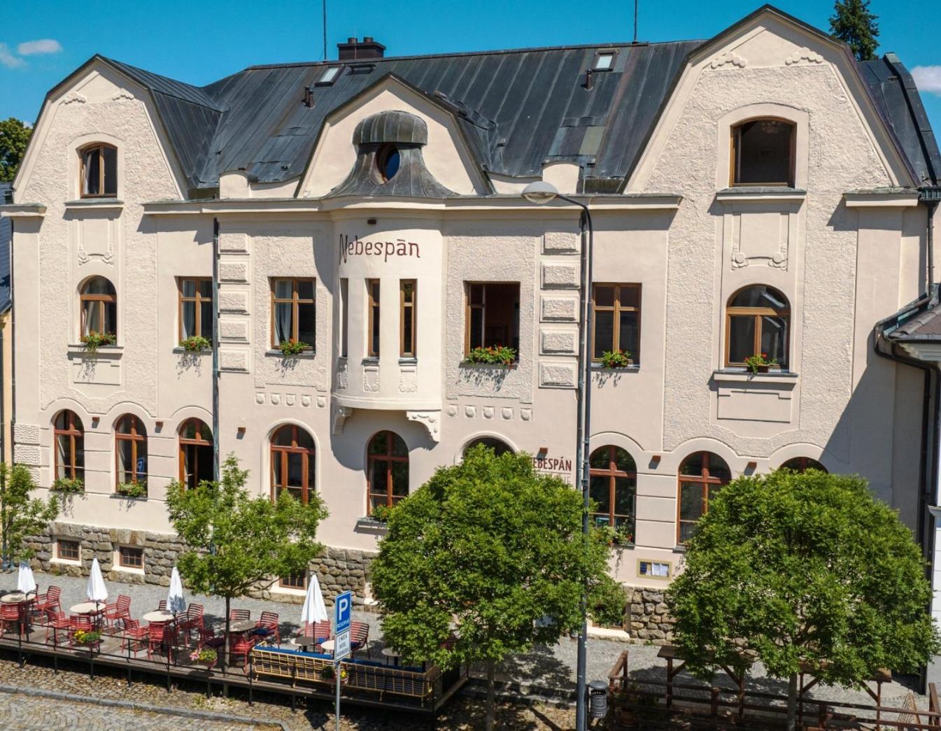 Nebespan Kasperske Hory Exterior photo